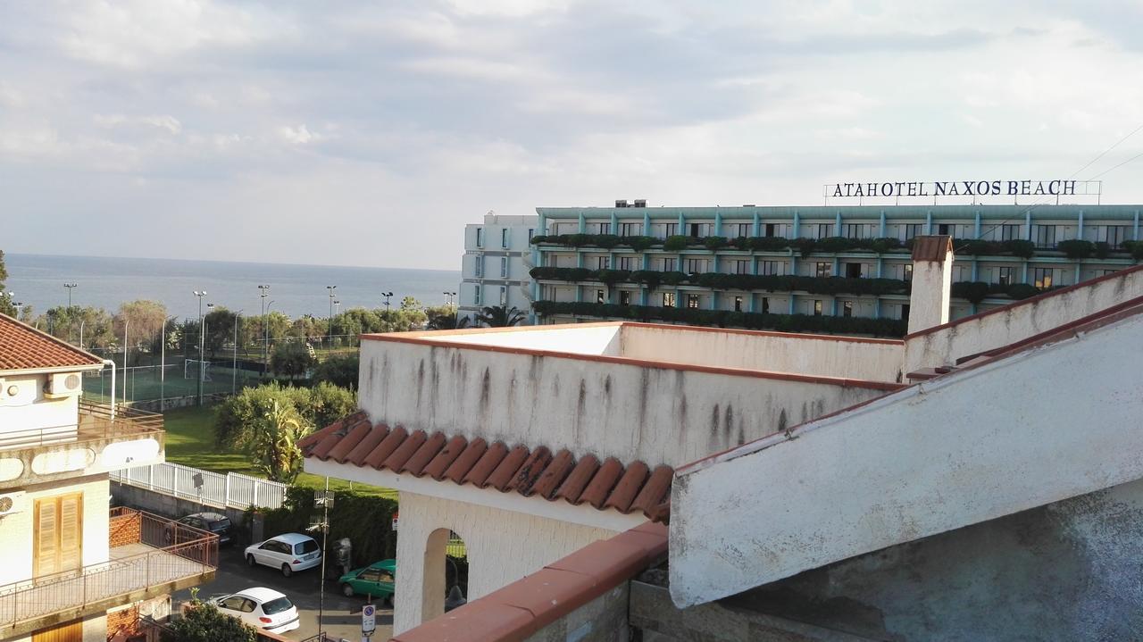 Candida Apartment Giardini-Naxos