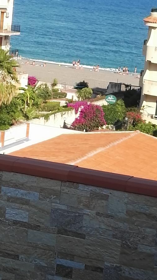 Candida Apartment Giardini-Naxos